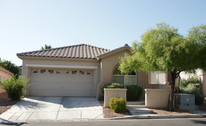 10181 Bentley Oaks Ave in Las Vegas, NV - Building Photo