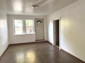 2503 N Fairfield Ave in Chicago, IL - Building Photo - Building Photo