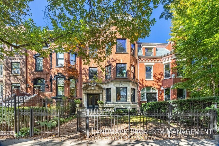 544 W Fullerton Pkwy in Chicago, IL - Foto de edificio