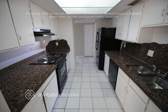 7007 W Vernon Ave in Phoenix, AZ - Building Photo - Building Photo