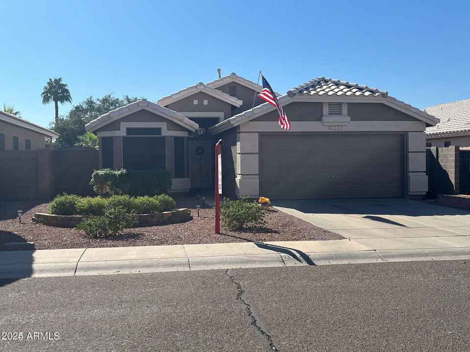 8747 W Adam Ave in Peoria, AZ - Building Photo