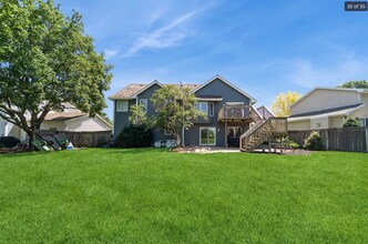 14049 Summit Dr in Clive, IA - Building Photo - Building Photo