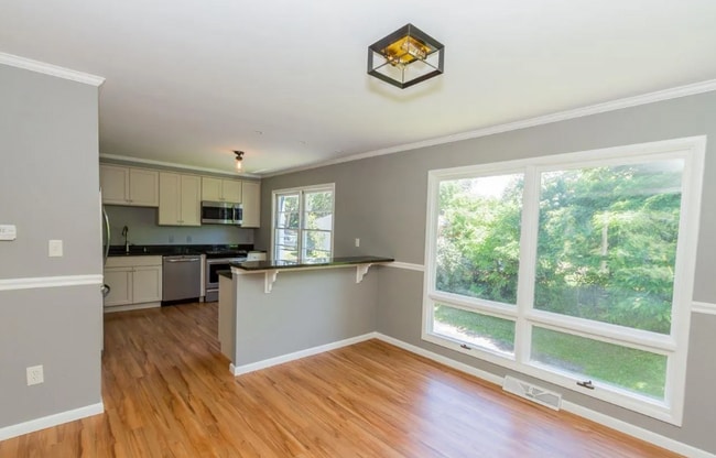 3 Gick Rd in Saratoga Springs, NY - Building Photo - Building Photo