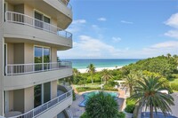 775 Longboat Club Rd in Longboat Key, FL - Foto de edificio - Building Photo