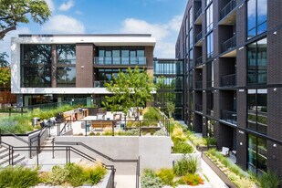 1155 Barton Springs in Austin, TX - Building Photo