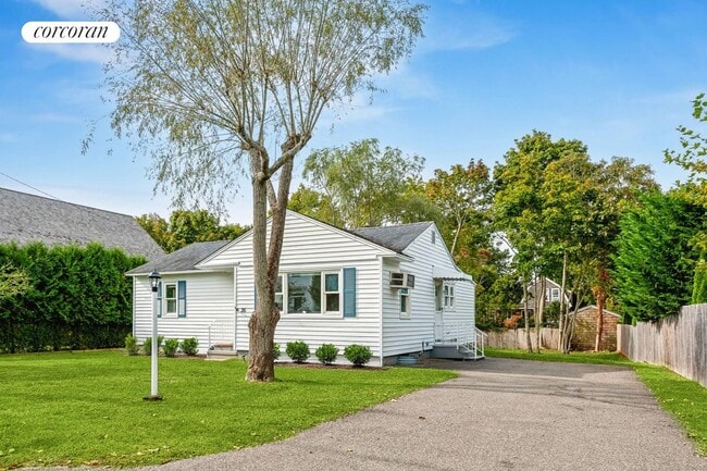 property at 26 Meadowlark Ln