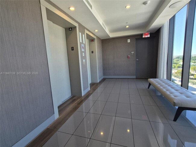 5350 NW 84th Ave in Doral, FL - Building Photo - Building Photo