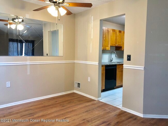 310 Sage Ct in Jackson Township, NJ - Building Photo - Building Photo