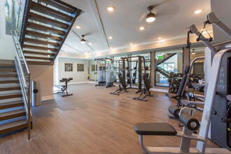 Alta Green Mountain in Lakewood, CO - Building Photo - Interior Photo