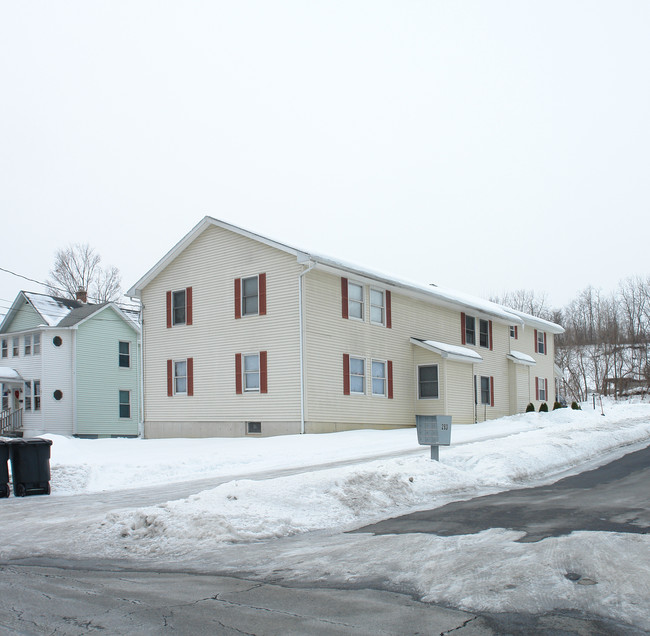 283 S Main St in Mechanicville, NY - Building Photo - Building Photo