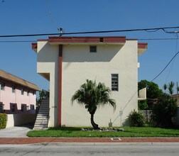 1453 SW 7th St in Miami, FL - Building Photo - Building Photo