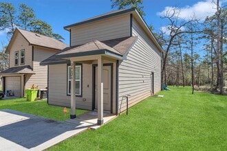 24624 Pools Creek Dr in Huntsville, TX - Building Photo - Building Photo
