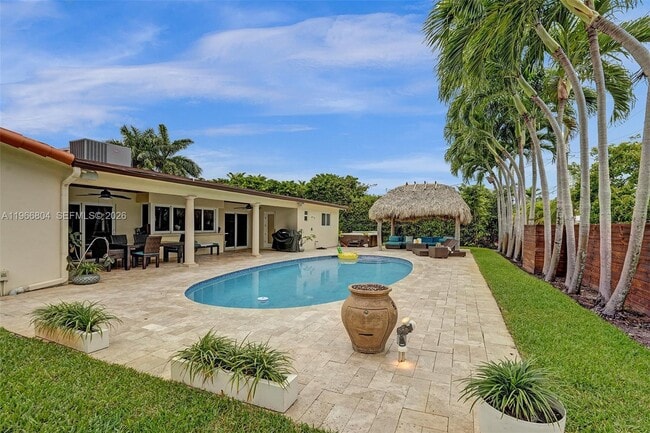 property at 1201 Washington St