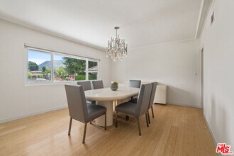 4315 Clybourn Ave in Los Angeles, CA - Building Photo - Building Photo