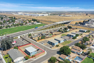 911 H St in Lathrop, CA - Building Photo - Building Photo