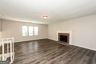 5895 Brookside Dr SE in Mableton, GA - Building Photo - Building Photo