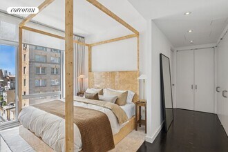 85 W Broadway in New York, NY - Building Photo - Building Photo