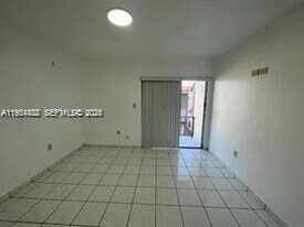 3901 SW 109th Ave in Miami, FL - Building Photo