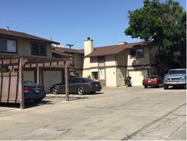 Tradewinds in Lemoore, CA - Building Photo