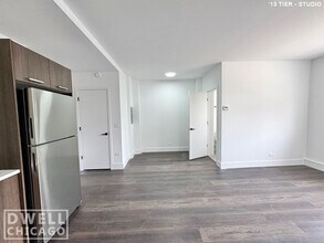 5638 N Ashland Ave, Unit S in Chicago, IL - Building Photo - Building Photo