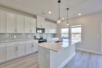 118 Fernbank Ln in Clarksville, TN - Building Photo - Building Photo