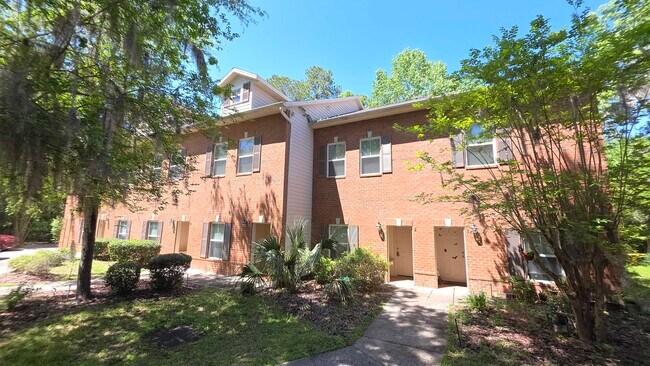 property at 1510 SW 25th Pl