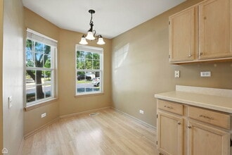 223 Mistwood Ln in Crystal Lake, IL - Building Photo - Building Photo