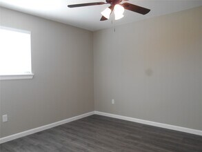 1547 Greenfield Rd in Hempstead, TX - Building Photo - Building Photo