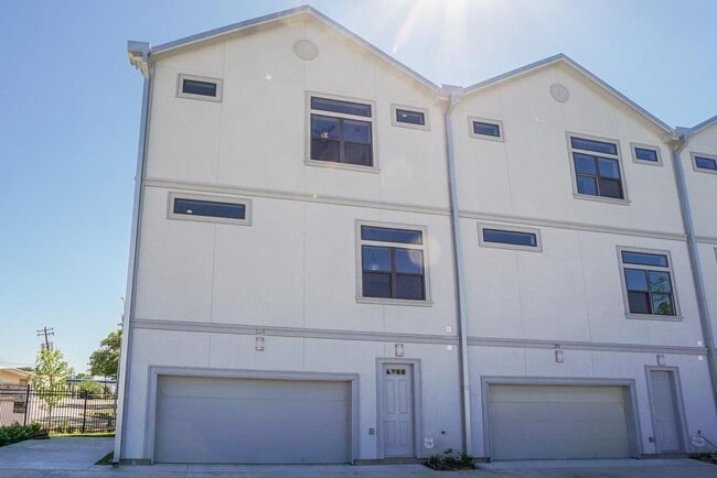property at 3351 Kilgore St