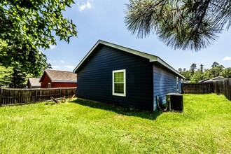 151 Varsity Cir in Huntsville, TX - Building Photo - Building Photo