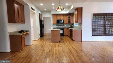 4018 Tiber Falls Dr in Ellicott City, MD - Building Photo - Building Photo