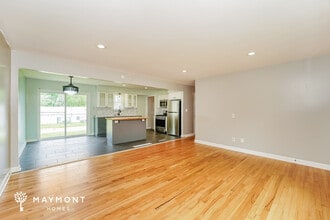 1208 Galaxy Dr in Cleveland, OH - Building Photo - Building Photo