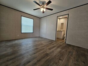 1026 Myakka Dr in North Fort Myers, FL - Building Photo - Building Photo