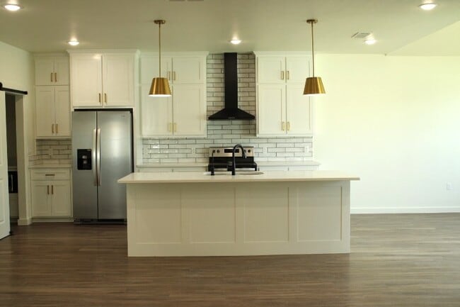 108 Middleton Ln in Clovis, NM - Building Photo - Building Photo