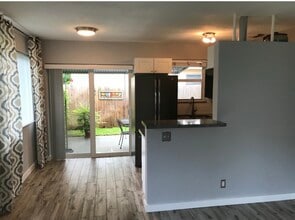 125 NE 30th Ct, Unit 125 in Wilton Manors, FL - Building Photo - Building Photo