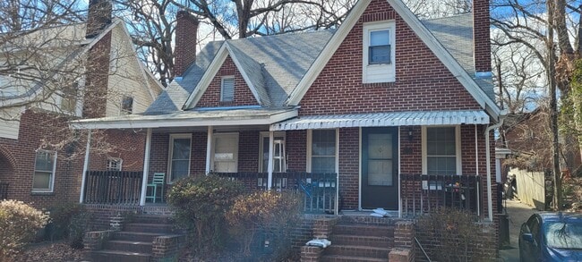 property at 104 S Josephine Boyd St