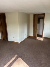 73 Leonard Dr, Unit 4 in Pittsford, VT - Building Photo - Building Photo