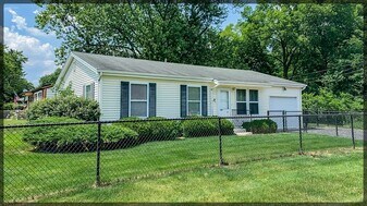 1334 Mc Cameron Ave in Lockport, IL - Building Photo