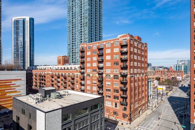 The Sexton in Chicago, IL - Foto de edificio - Building Photo