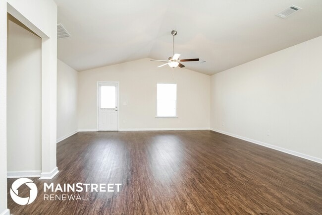 2524 Queen Bee Dr in Columbia, TN - Building Photo - Building Photo