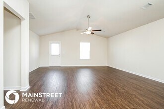 2524 Queen Bee Dr in Columbia, TN - Building Photo - Building Photo