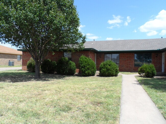 property at 404 N Nolan River Rd