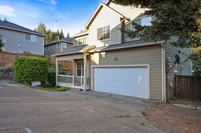 708 G St SW in Tumwater, WA - Building Photo - Building Photo