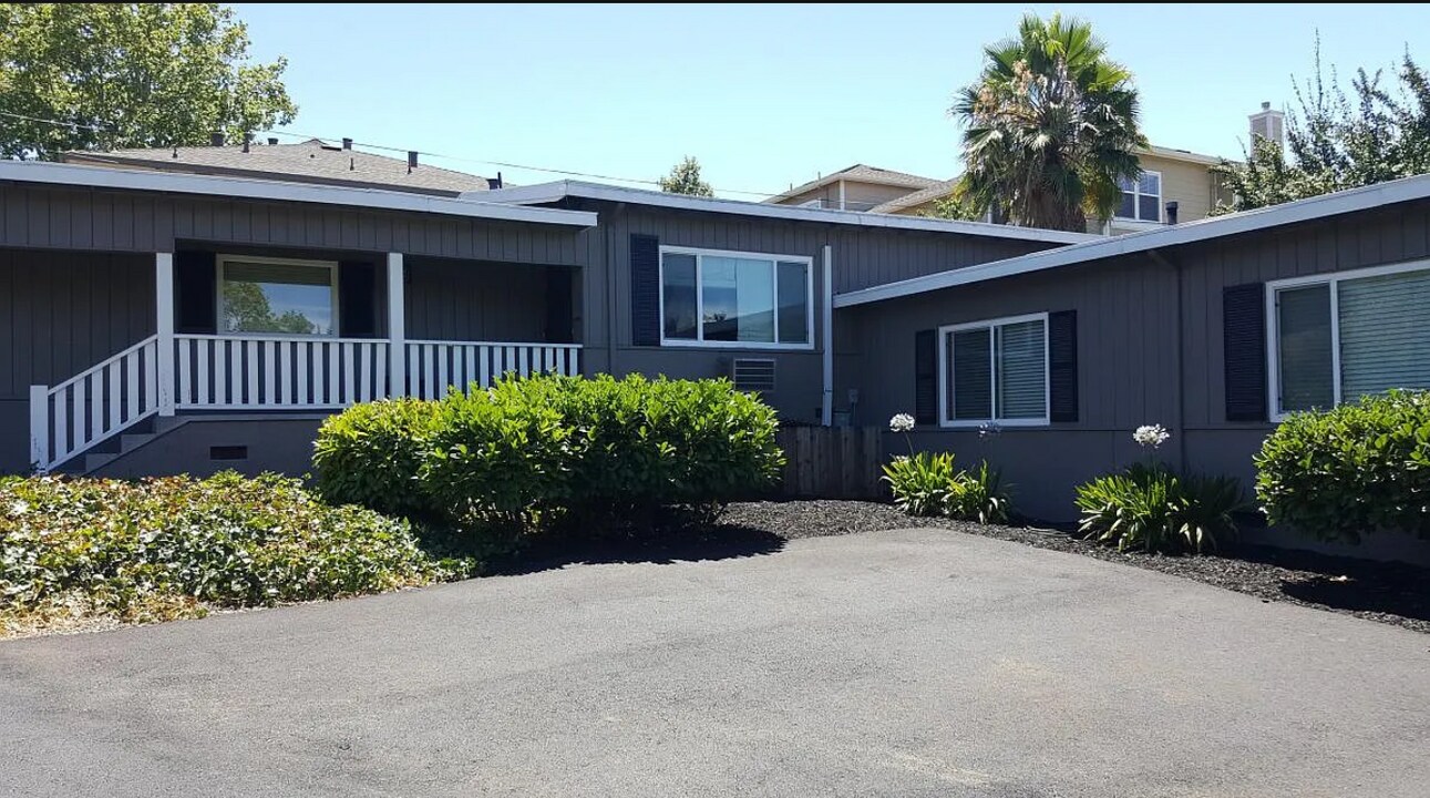 103 Margarido Dr in Walnut Creek, CA - Building Photo