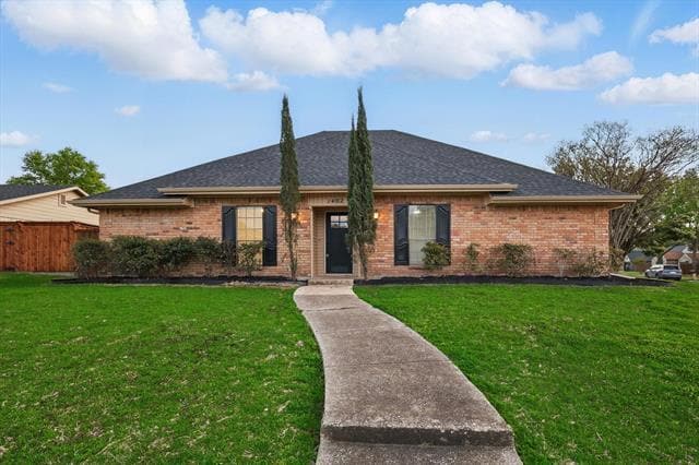 property at 1402 Monica Ln