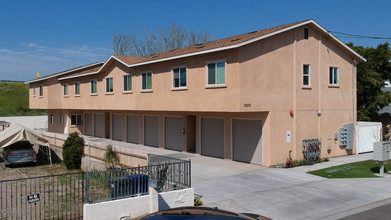 Lakeshore Drive Apartments in Lakeside, CA - Building Photo - Building Photo