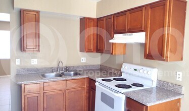 6742 W Palmaire Ave in Glendale, AZ - Building Photo - Building Photo
