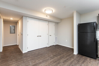 Arrowleaf Apartments in Grove City, OH - Building Photo - Interior Photo