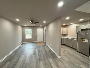218-B Tabor Dr in Warner Robins, GA - Building Photo - Building Photo