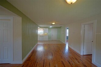 810 W Woodlawn Ave in Tampa, FL - Foto de edificio - Building Photo